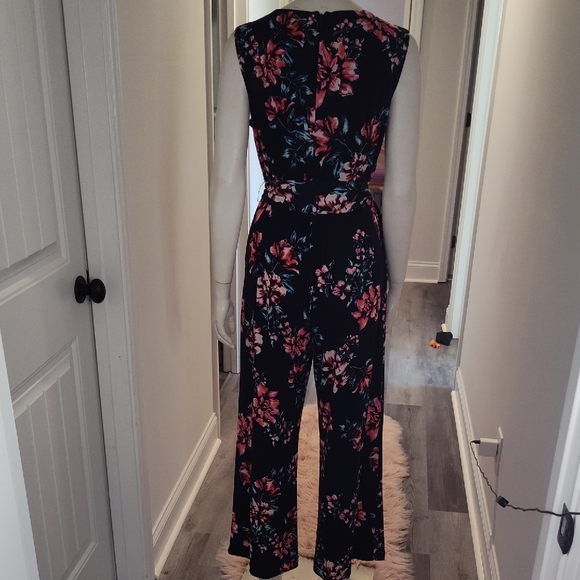 Tahari Floral Sleeveless Jumpsuit - Picture 8 of 13